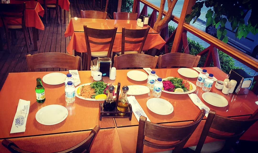 Zigana Balık Evi restoran masa düzeni